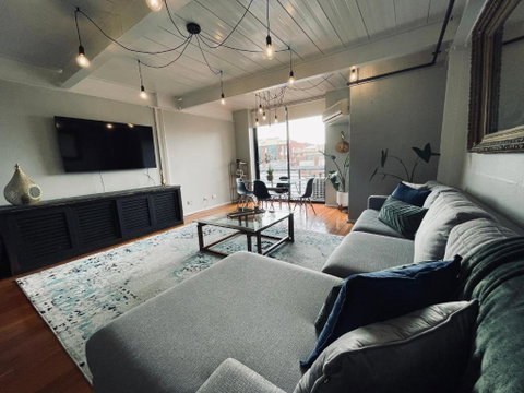 Red Tulip Apartments In Prahran - Lismore Accommodation 0