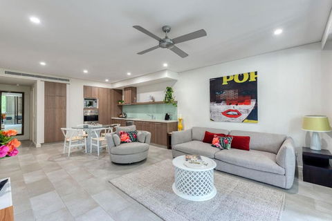 Rose At Temple Palm Cove - A Poolside Paradise - Lismore Accommodation 0