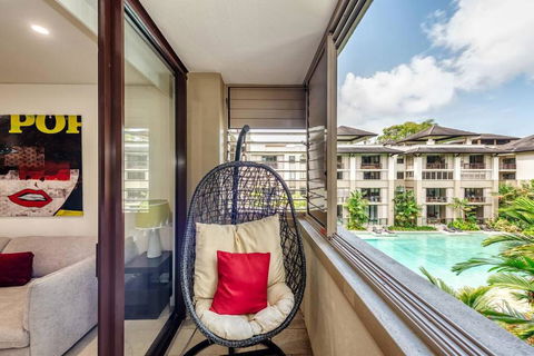 Rose At Temple Palm Cove - A Poolside Paradise - Lismore Accommodation 1