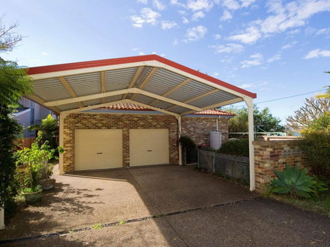 Salamander Beach Front - Lismore Accommodation 2