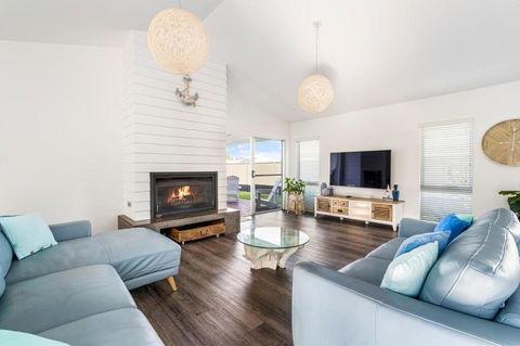 Ryze N Shine I Private Properties - Lismore Accommodation 2