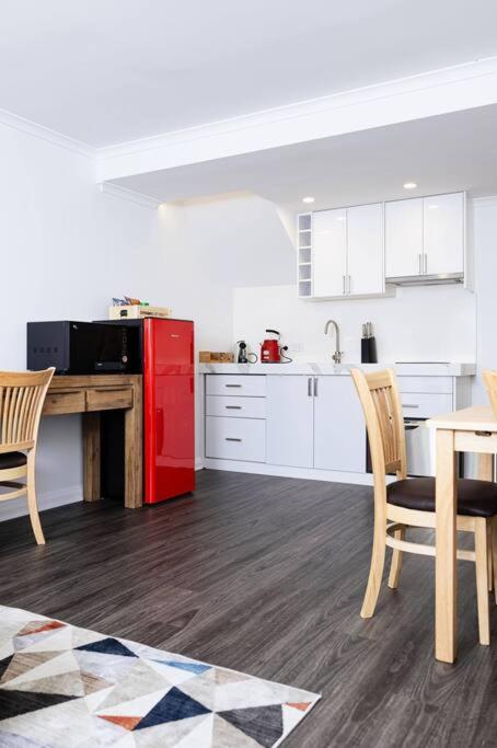 Salamanca Getaway Battery Point - Lismore Accommodation 0