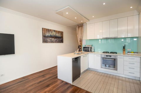 Rome Sky Villa - Lismore Accommodation 3