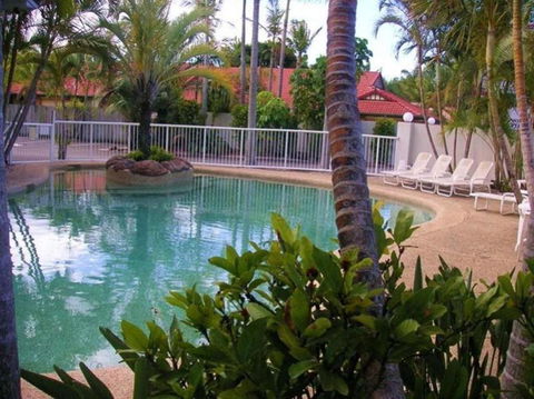 Runaway Bay Motor Inn - Lismore Accommodation 1