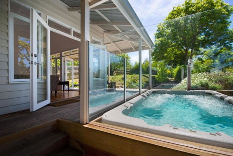 Sades - Lismore Accommodation 1