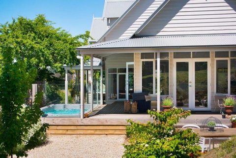 Sades - Lismore Accommodation 0