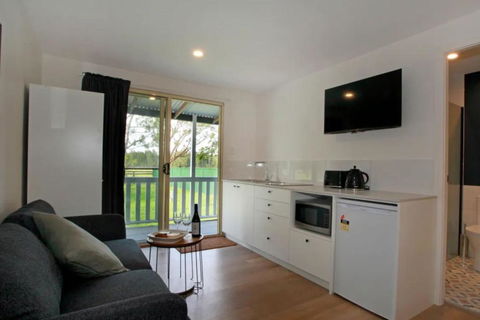 Sahara Trails Studio WiFi Air Conditioning Horse Riding And Much More - Lismore Accommodation 1