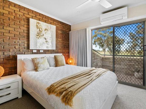 Sailz Villas Unit 4 - Lismore Accommodation 3