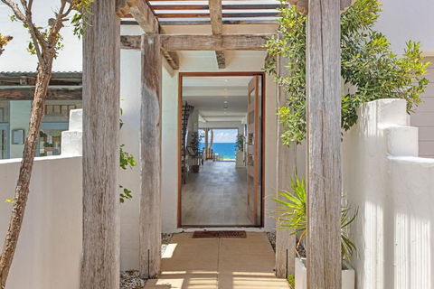 Saltwater Beach House - Lismore Accommodation 3