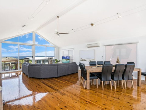 Saltys - Lismore Accommodation 0