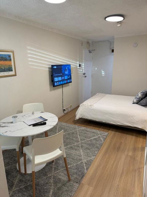Sam The Central Studio - Lismore Accommodation 1