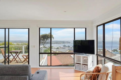 San Remo Panorama By Ready Set Stay - BYO LINEN & TOWELS - Lismore Accommodation 1