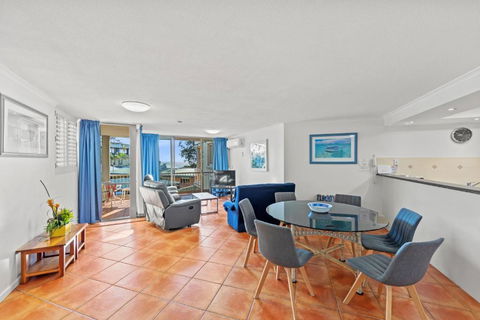 Sanctuary Beach Resort - Lismore Accommodation 2