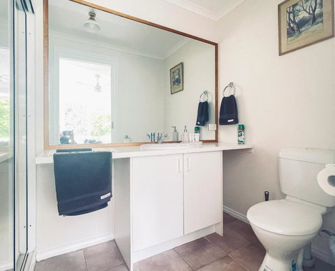 Sanctuary Park Cottages - Lismore Accommodation 2