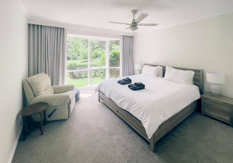 Sanctuary Park Cottages - Lismore Accommodation 3