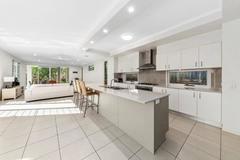 Sand And Sea Beach House - Lismore Accommodation 3