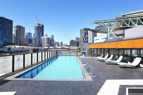 Rooftop Pool Stunning Apt At Marvel Stadium With Free Parking - Lismore Accommodation 2