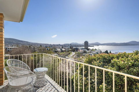 Sandcastle At Sandy Bay Perfect Location Views - Lismore Accommodation 3