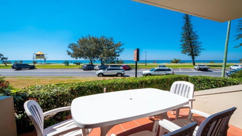 Sandrift Beachfront Apartments - Lismore Accommodation 3