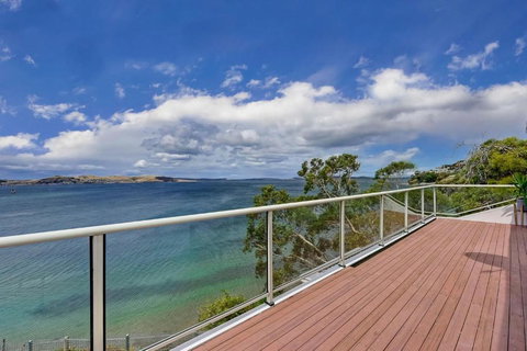 Sandy Bay Beachfront Oasis Direct Beach Access - Lismore Accommodation 1
