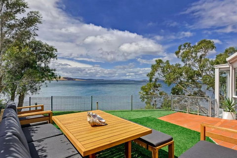 Sandy Bay Beachfront Oasis Direct Beach Access - Lismore Accommodation 0