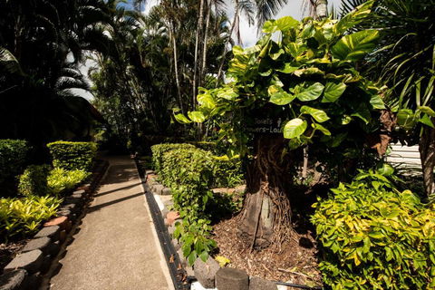 Sarina Palms Caravan And Cabins Village - Lismore Accommodation 2