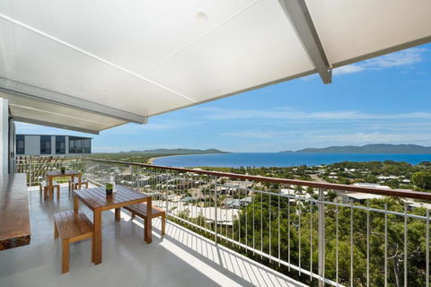 SEA-Renity On Castle Hill - Lismore Accommodation 0