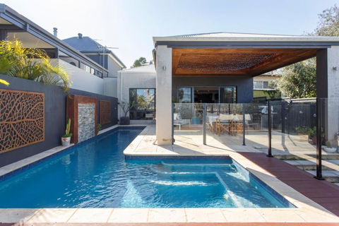 Stella Retreat - Townhouse With Pool - Lismore Accommodation 0