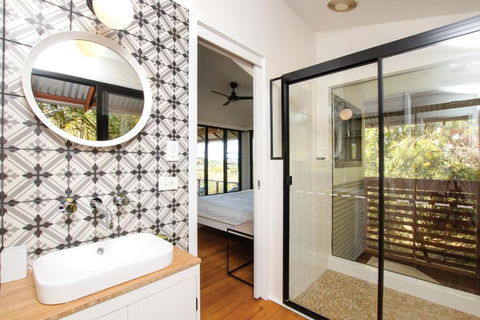 Tallaringa Views - Lismore Accommodation 1