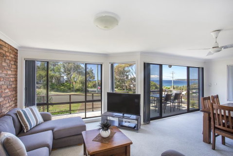 Beachside Getaway - Lismore Accommodation 2