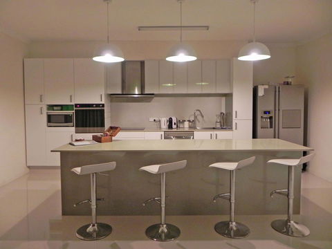 Beautifully Appointed Large Family Home - Lismore Accommodation 0