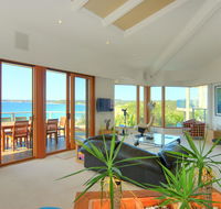 BEDARRA MOLLYMOOK BEACH - Lismore Accommodation