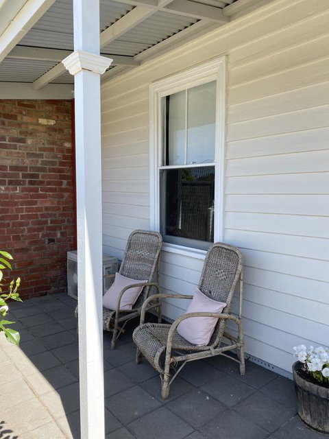 Bendigo Inner City Cottage - Lismore Accommodation 0