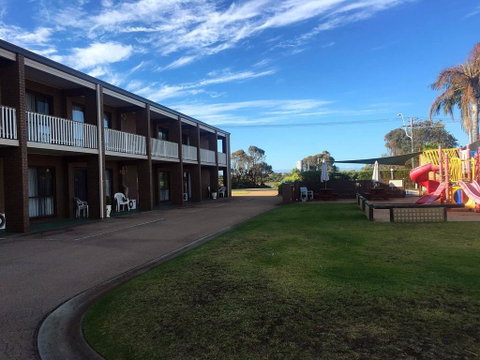 Black Swan Motor Inn - Lismore Accommodation 2