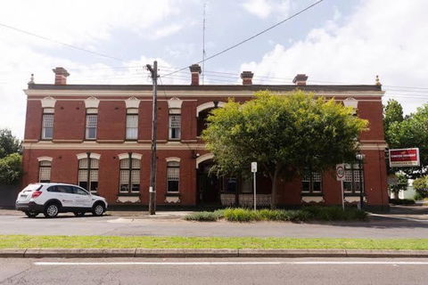 Thommos Pub - Lismore Accommodation 0
