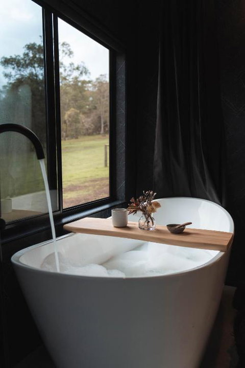 Tiny Cabin Fiona In Serpentine - Lismore Accommodation 1