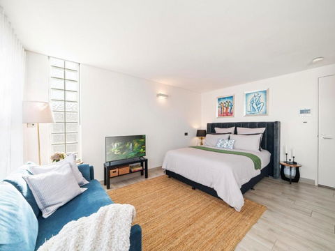 XQ Collection La Casa De Frida - Modern Studio With Balcony - Lismore Accommodation 3
