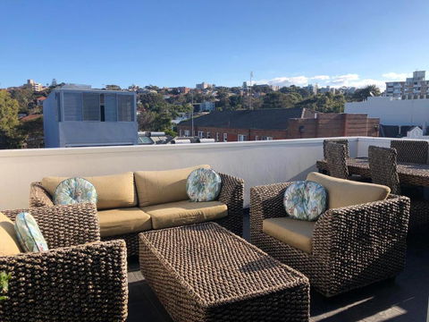 XQ Collection La Casa De Frida - Modern Studio With Balcony - Lismore Accommodation 1
