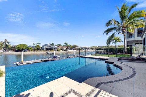 YALLA24-Luxury Resort Style Home - Lismore Accommodation 1