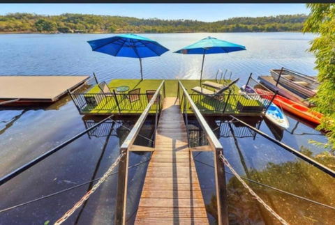 Rumah Surgah On Lake Bennett - Lismore Accommodation 0