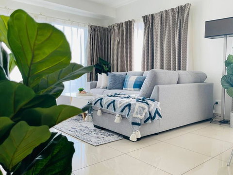 ZEN OCEAN BLISS - Cozy 2-BR/2-BA Sea View Retreat - Lismore Accommodation 3