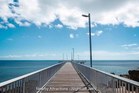 ZEN FORESHORE: 3-BR Nightcliff Foreshore-Front Apt - Lismore Accommodation 3
