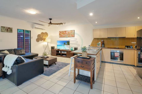 Zen Serene Seascape - Family Pool - BBQ - Markets - Lismore Accommodation 3
