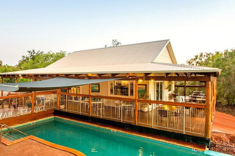Giant Tides Tour - Cygnet Bay Pearl Farm - Lismore Accommodation 3