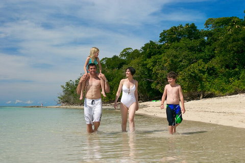 Fly To Green Island - Cruise Return - Lismore Accommodation 5