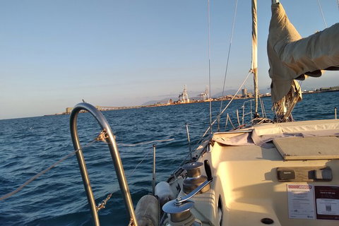 Townsville Small Group Early Morning Sailing Cruise Boat Tour Charter Hire - Lismore Accommodation 2