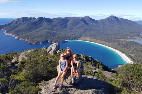 2-Day Tas East Coast Escape Tour Including Bay Of Fires, Wineglass Bay & Devils - Lismore Accommodation 1