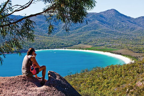 4-Day Fabulous Tasmania Tour: Wineglass Bay, Port Arthur, Devils & Bruny Island - Lismore Accommodation 2