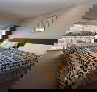 3-Day Uluru-Kata Tjuta and Kings Canyon 4WD Small-Group Eco-Tour from Alice Springs - Lismore Accommodation