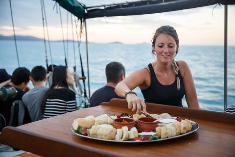 Fly & Sail Package (With Providence) - Lismore Accommodation 0